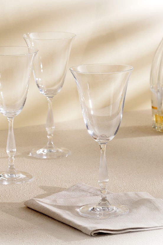 Lucinda 4-lü Kristal Şarap Kadehi Seti - 250ML