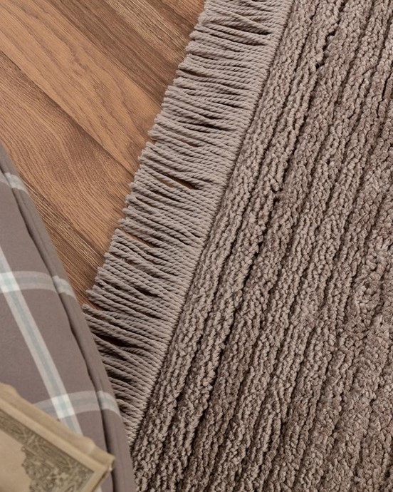 Diane Saçaklı Halı