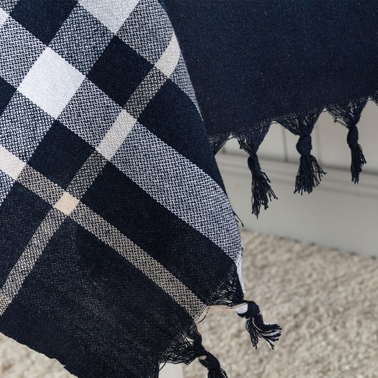 Brigitte Masa Örtüsü