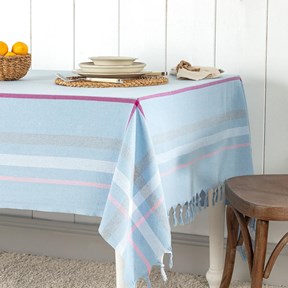 Brigitte Masa Örtüsü