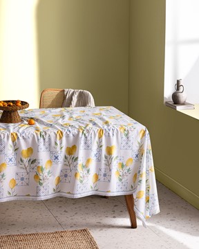 Andela Masa Örtüsü