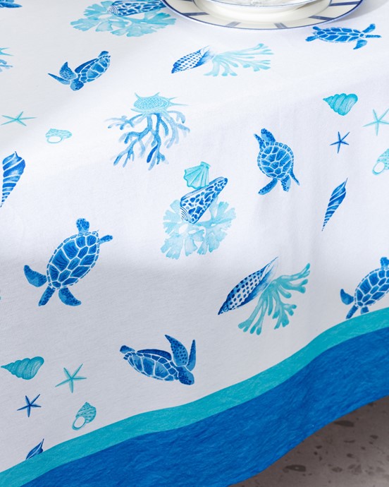 Cornella Masa Örtüsü