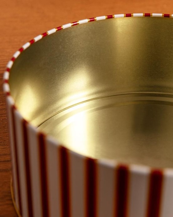 Chris Yuvarlak Metal Kutu Orta