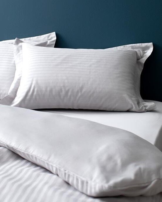 Elicia Super King Size Çizgili Saten Nevresim Takımı