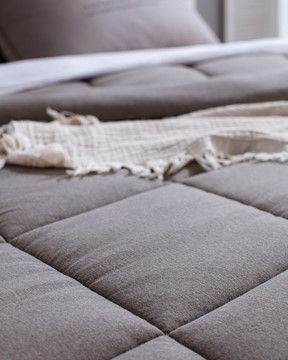 Cassis Cotton Comforter Set