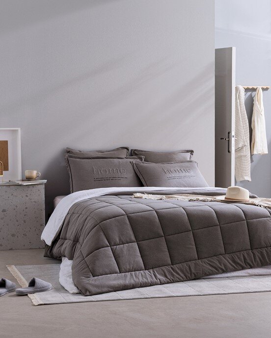 Cassis Cotton Comforter Set