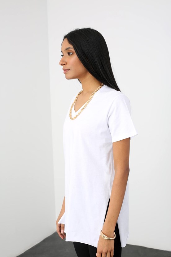 Karol Atabey V Yaka Yanı Yırtmaçlı Tshirt