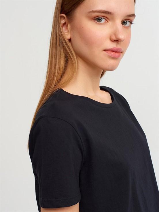 Dilvin Bisiklet Yaka Basic T-Shirt