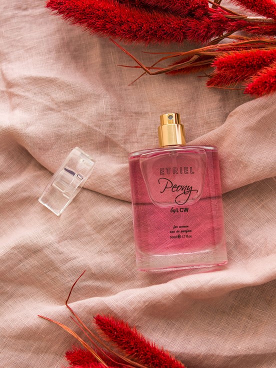 Etriel Peony EDP Kadın Parfüm 50 Ml KARIŞIK