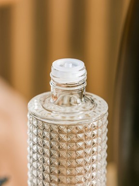 Şakayık Kokulu Kolonya 240 Ml SİYAH BASKILI