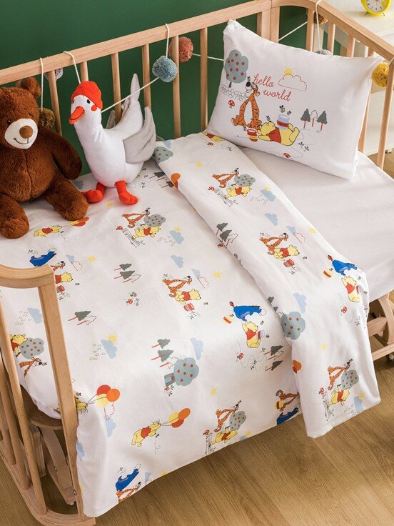Winnie The Pooh Baskılı Bebek Nevresim Seti KARIŞIK BASKILI