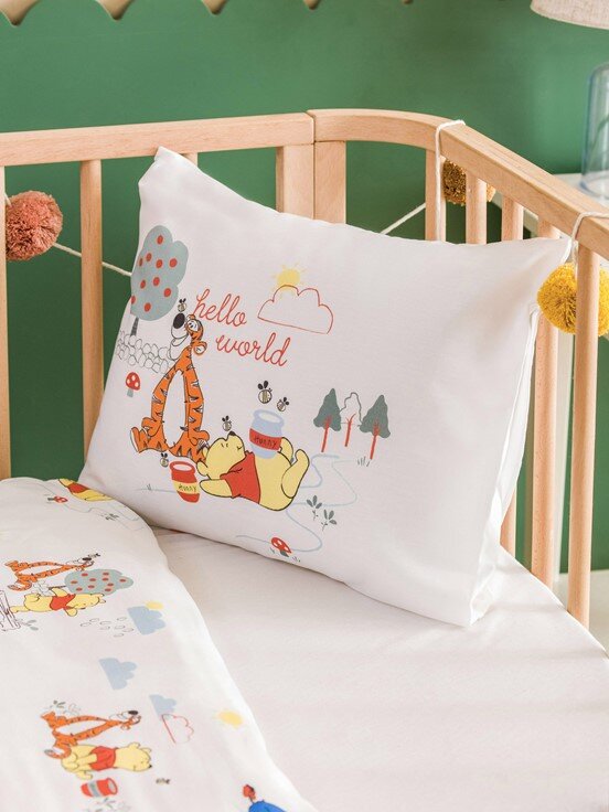 Winnie The Pooh Baskılı Bebek Nevresim Seti KARIŞIK BASKILI