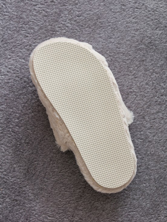 Tek Bantlı Pelüş Kadın Ev Terliği AÇIK BEJ