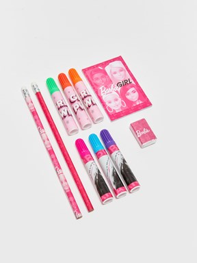 Kız Çocuk Barbie Lisanslı Kırtasiye Seti KARIŞIK